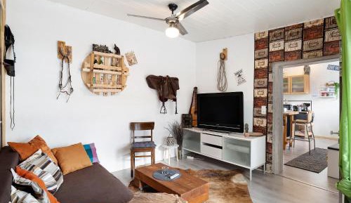 Superior One-Bedroom Apartment