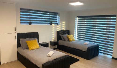 Large Twin Room