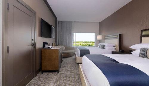 Deluxe Queen Room with Two Queen Beds