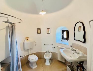 One-Bedroom Apartment with Sea View