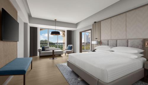 Family Suite, Executive Lounge Access, 1 King