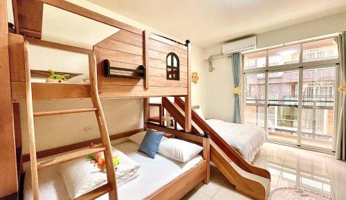 Deluxe Family Suite