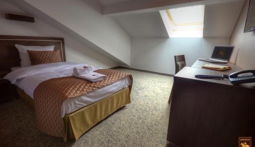 Standard Single Room with Shower