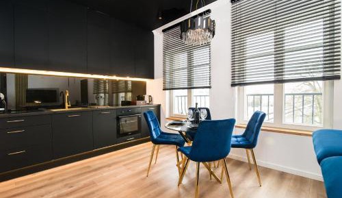 One-Bedroom Apartment with City View