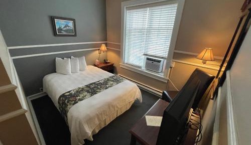 Small Double Room