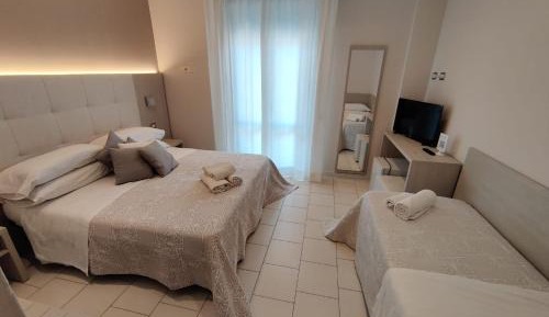 Economy Triple Room