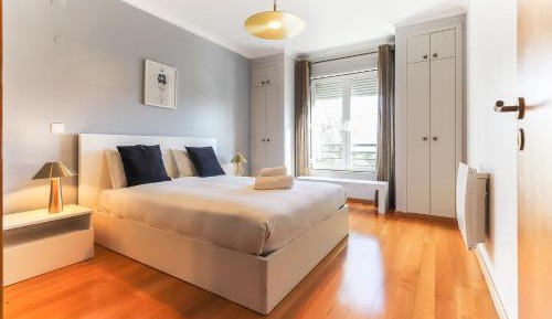 Deluxe Apartment