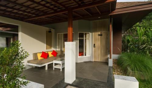 Villa with Plunge Pool