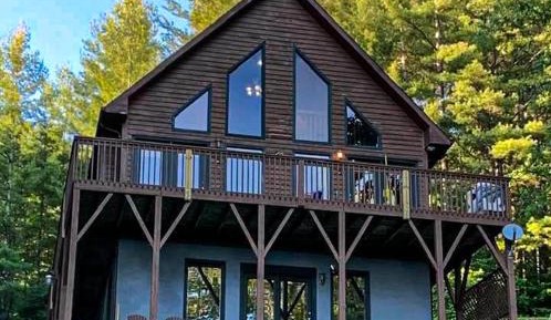 Three-Bedroom Holiday Home 