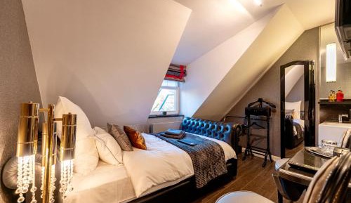 Deluxe Single Room