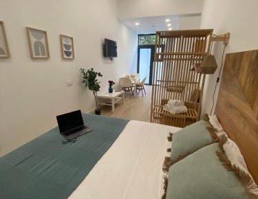 Studio with Sofa Bed