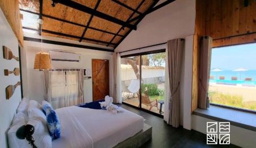 Villa with Sea View