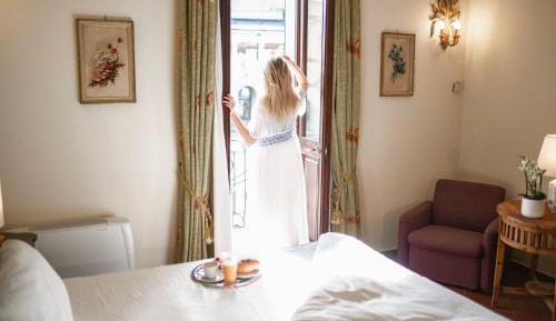 Suite with City View