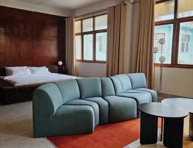 Suite with Hot Tub