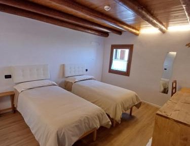 Twin Room with Extra Bed