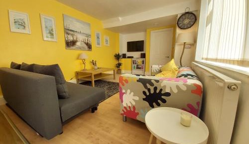 Two-Bedroom Apartment with City View