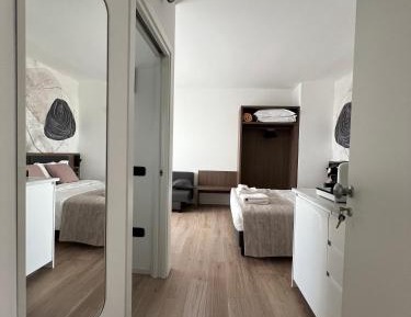 Deluxe Double or Twin Room with Balcony