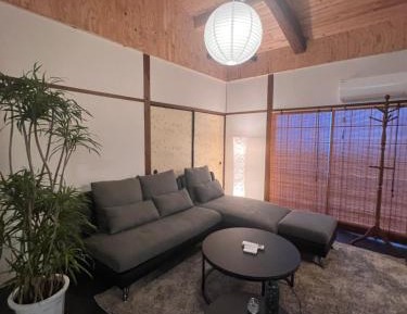 Apartment with Shower