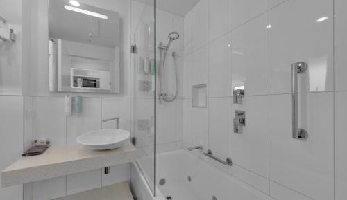 Studio Spa Shower & Bath Aparment