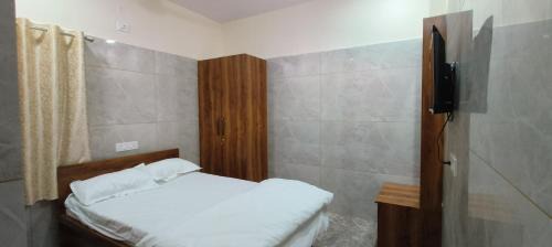 Standard Double Room with Fan