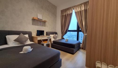 Deluxe Double or Twin Room with Pool View