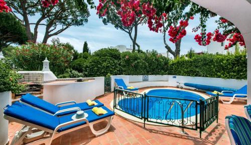 Villa with Garden View
