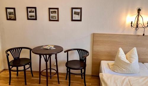 Studio (3 Adults)