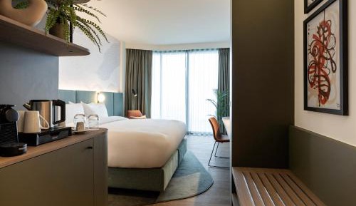 Standard King Room