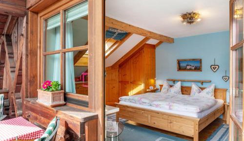 Superior One-Bedroom Apartment with Balcony