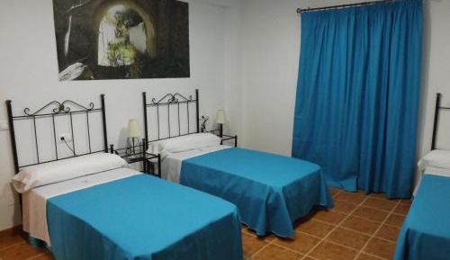 Triple Room with Private Bathroom