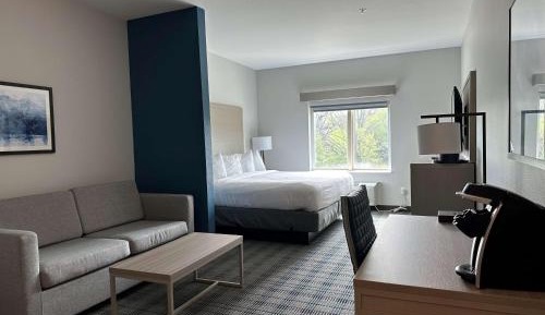 King Suite with Sofa Bed