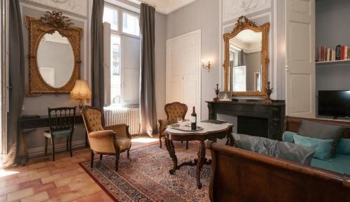 Superior One-Bedroom Apartment with Balcony