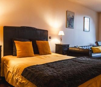 Double Room with Mountain View