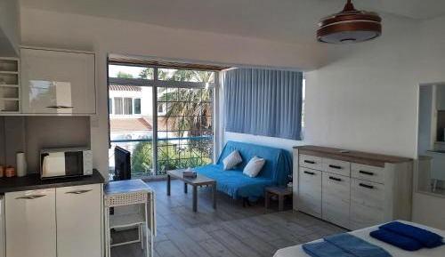 Studio Apartment