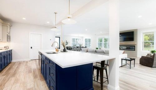 Seven-Bedroom House