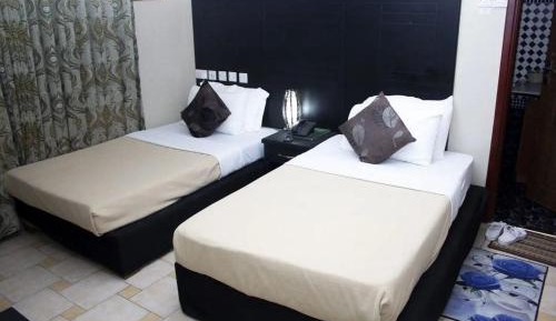 Twin Room with Private Bathroom