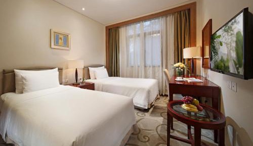 Boutoque Twin Beds Room