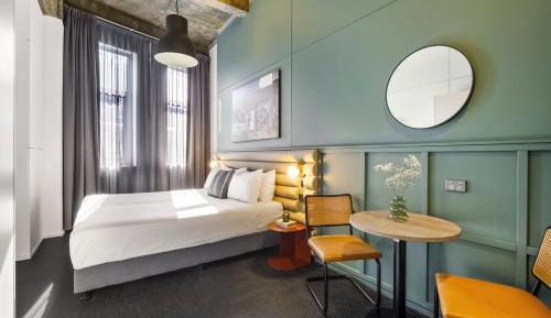 King Suite (Dog Friendly - additional fees apply)
