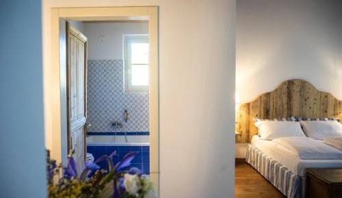 Large Double or Twin Room