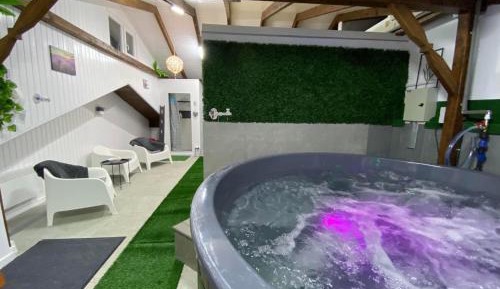 Bungalow (3 Adults)