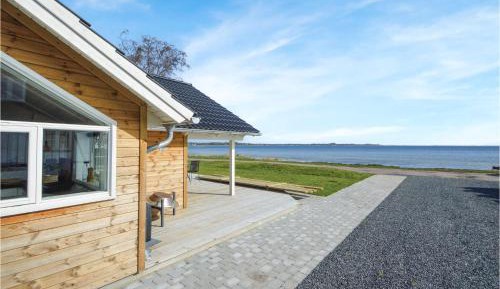 Three-Bedroom Holiday Home 