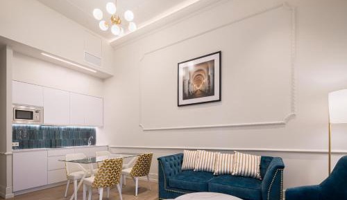 One-Bedroom Exterior Suite
