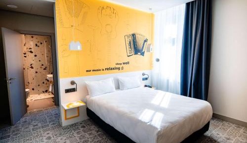 Family Suite with One Double Bed and Sofa Bed