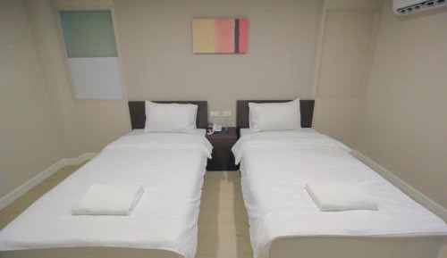 Standard Twin Room - No Window