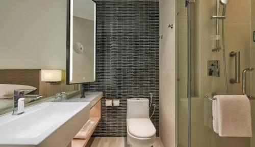 Junior King Suite
