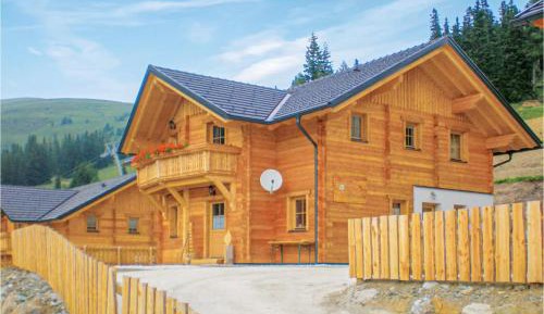Five-Bedroom Holiday Home