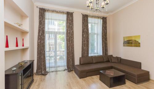 One-Bedroom Apartment - Mykhaylivska 22a