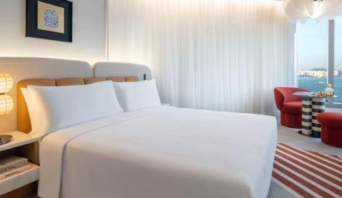 Premier Harbor King Room