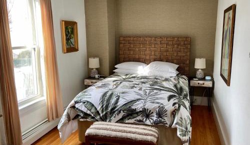 Queen Room