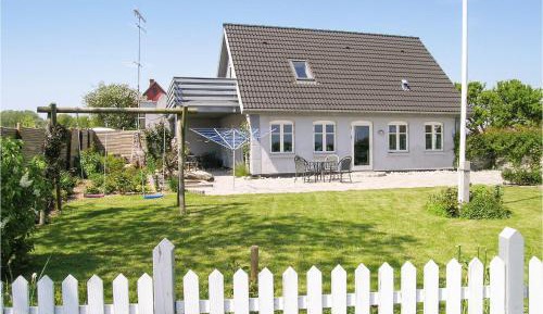 Two-Bedroom Holiday Home